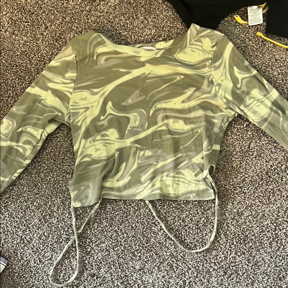 Green Swirl Long Sleeve Top